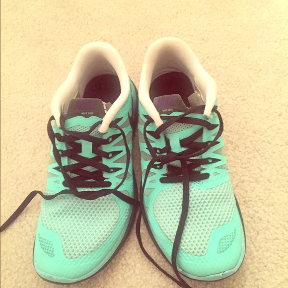 Nike running shoes size 7