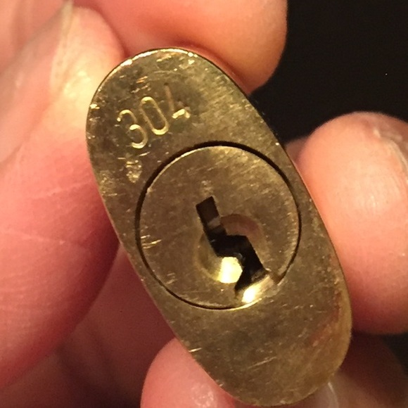 💯% Authentic Louis Vuitton #304 Padlock ONLY