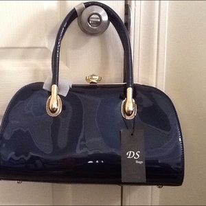 Patent leather navy blue handbag w/ straps