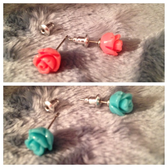 2 Pair (Aqua & Coral) 8mm Resin Rose Stud Earrings - Picture 3 of 4