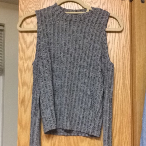 Kendall & Kylie Tops - Cold-shoulder gray knit top