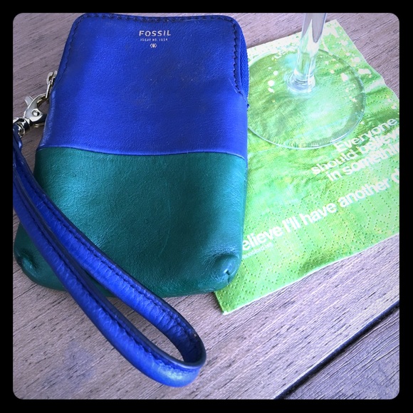 Fossil Syndey two toned carry all wristlet