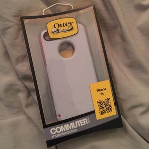 iphone 5c otter box!!