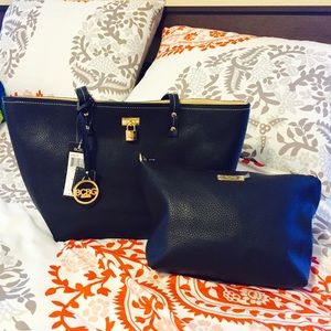 One day sale! ♥️ BCBG TOTE AND CROSSOVER