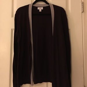Long sleeve light weight cardigan