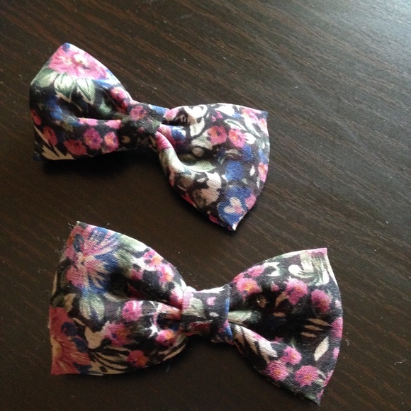 Hair clip bows
