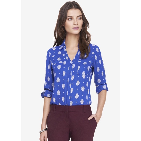 🎉 SOLD 🍾 Blue Paisley Portofino Shirt