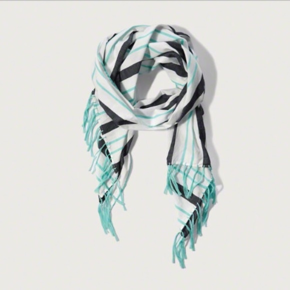 New Abercrombie Scarf perfect for spring!