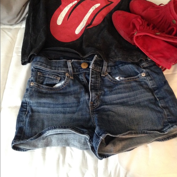 Short shorts