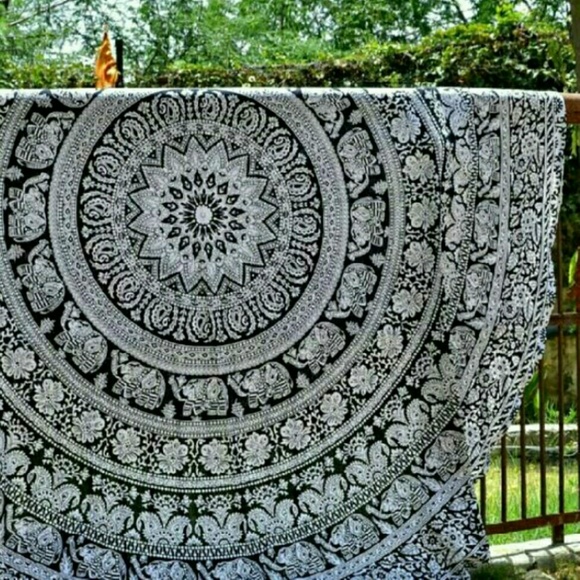 🌻 Tapestry Beach/Sun Throw 72" Round
