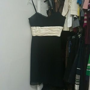 Used democracy dress