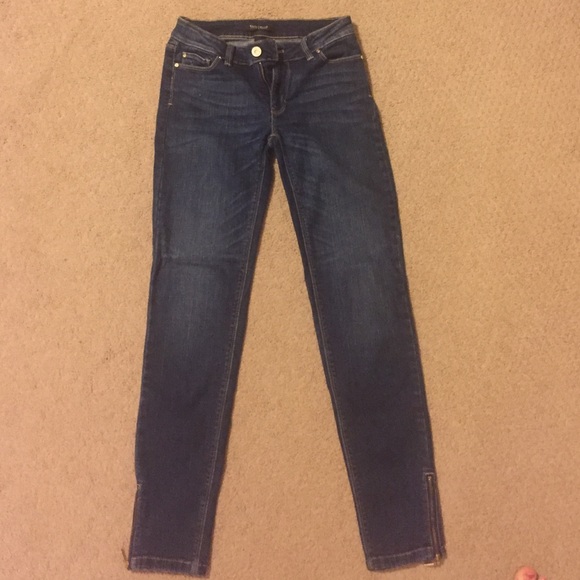 WHBM Skinny Leg Jeans with Zippered Ankle size 00