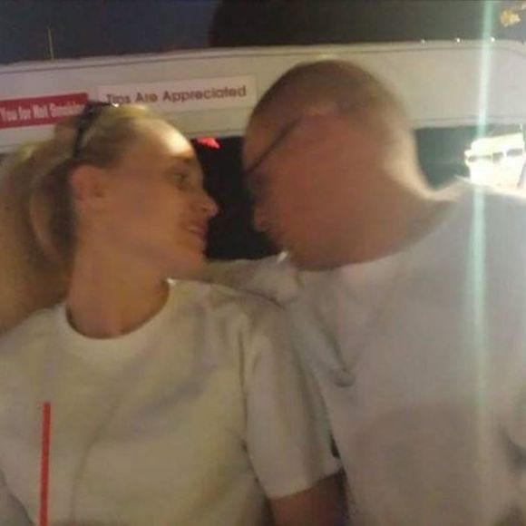 Meet your Posher, Ariel - Picture 1 of 1