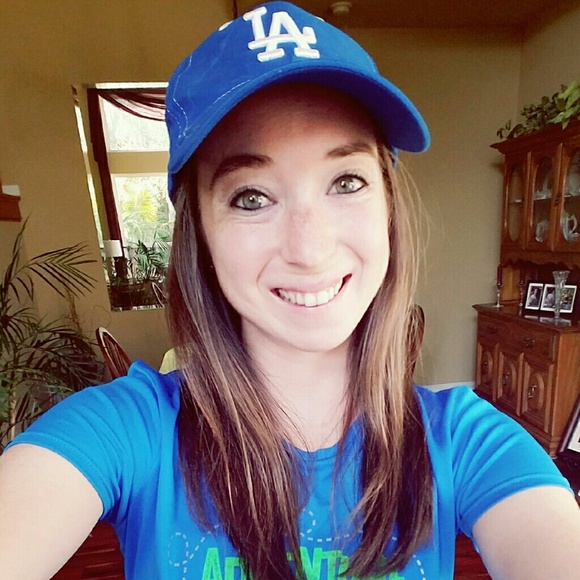 Meet your Posher, Valerie - Picture 2 of 3