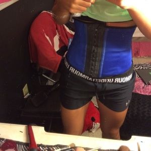Ann Chery waist trainer