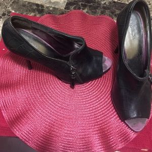 Marciano zipper heels