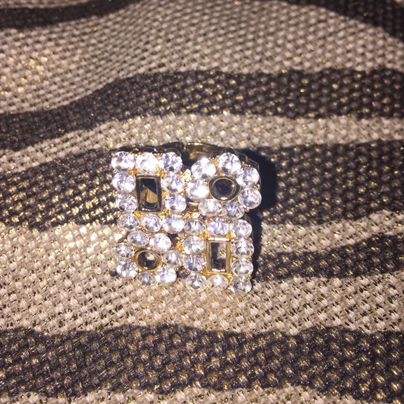 Silver Rhinestone Ring w/ a Gold Base - Picture 2 of 2