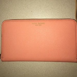 Henri Bendel wallet