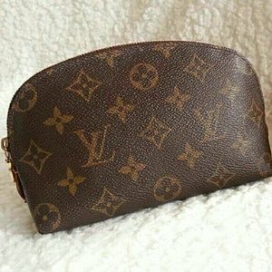 🌷SOLD🌷 Louis Vuitton Monogram Cosmetic Pouch