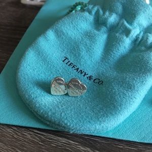 Authentic Return to Tiffany &Co - earrings