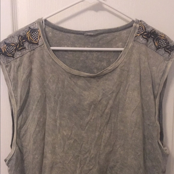 RESERVED FOR @kasparada // Gray Tank