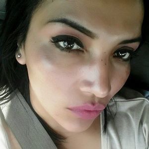 Meet your Posher, Angie