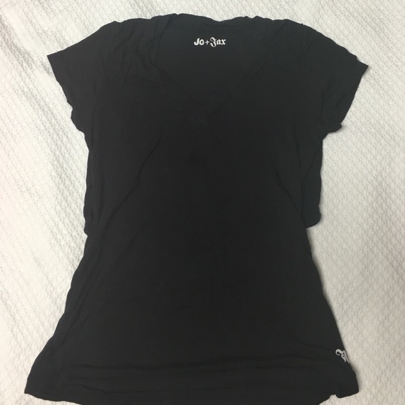 Black v-neck work out top and open back