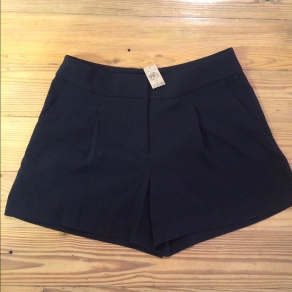 ⚡️sale⚡️Pleated Shorts