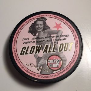 Soap&glory glow all out highlighting powder