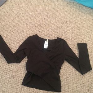 Long sleeve black LF crop top