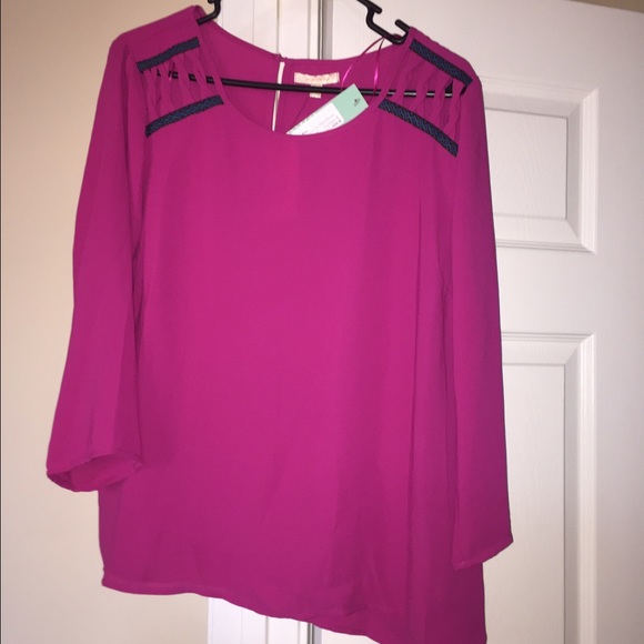Cute pink top