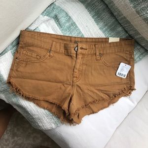 ✨BDG Low Rise Dolphin Shorts - Maize✨