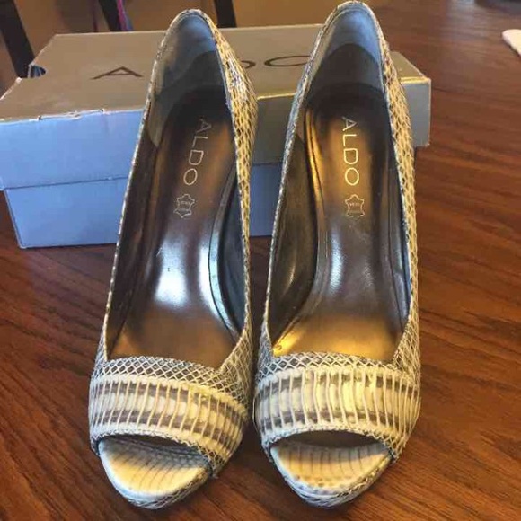 Aldo pumps size 7 1/2 - Picture 3 of 4