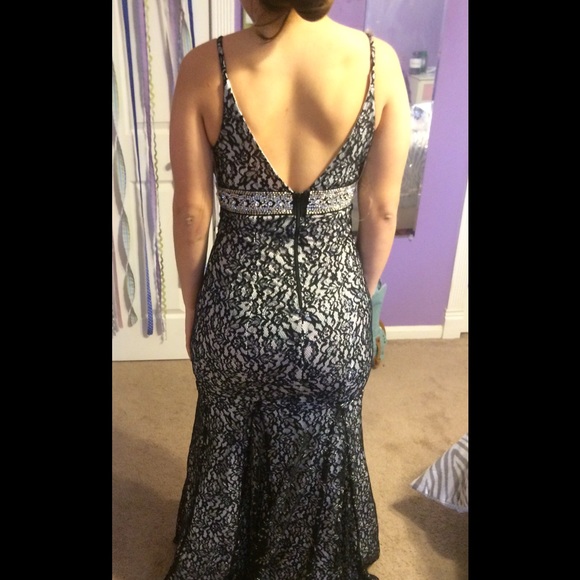 Black/nude formal prom dress - Picture 2 of 3