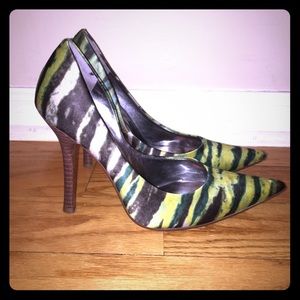 Guess by Marciano pumps