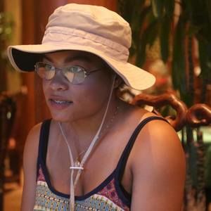 Meet your Posher, Veronica