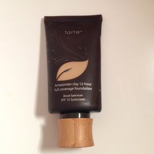 Tarte amazonian clay 12hour foundation