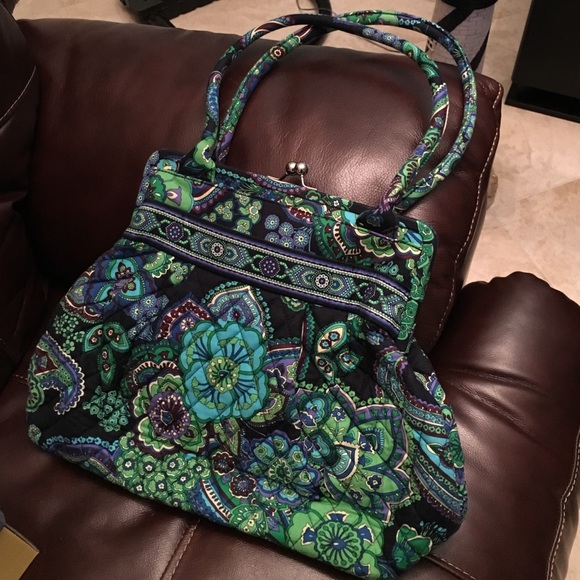 Vera Bradley purse, very clean, great condition