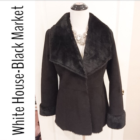 NWOT-White House-Black Market Plush NEVER WORN