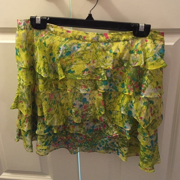 Eliot silk tired ruffle mini skirt size 6