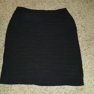 Women's sz 18 Dress barn ruffle pencil skirt