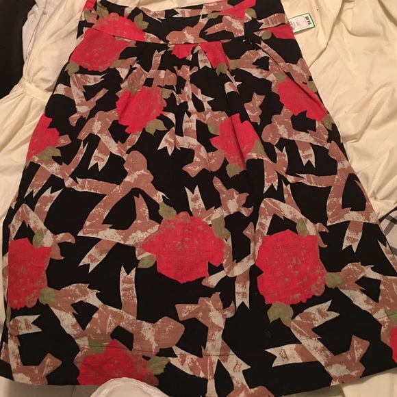 Beautiful skirt - Picture 1 of 1