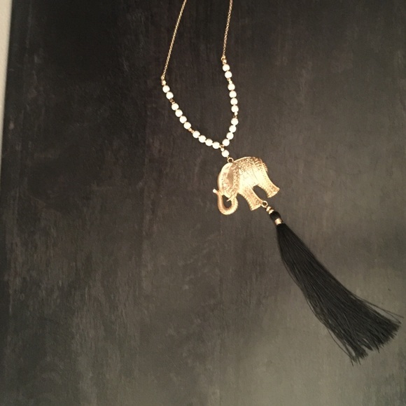 Elephant Tassel Beaded Necklace & Earrings - Picture 1 of 2