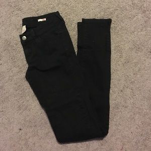 Black super skinny jeans