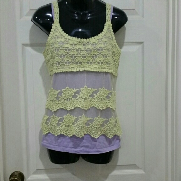 Yellow top - Picture 1 of 3