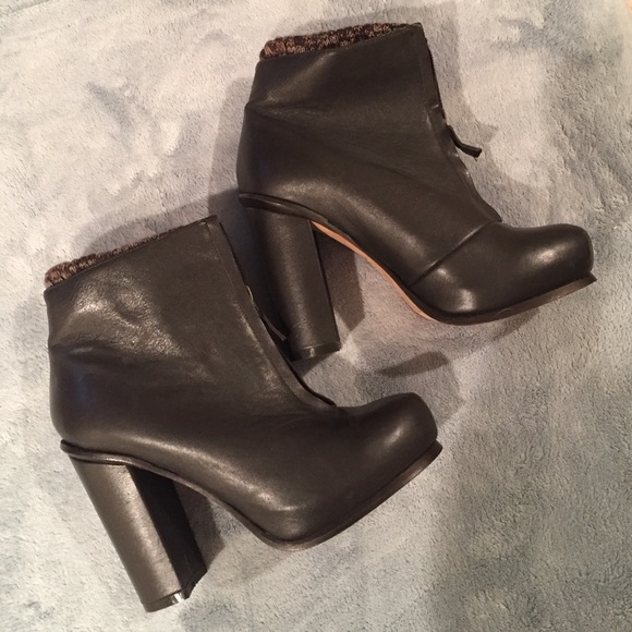 Dolce Vita platform chocolate leather booties