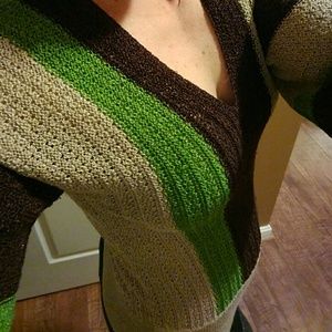 Beautiful lightweight sweater top