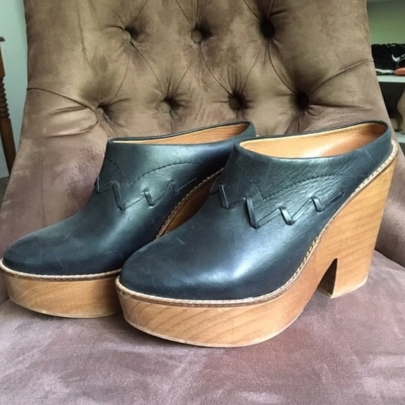 ❌SOLD❌ Platform Shoes - Picture 1 of 4