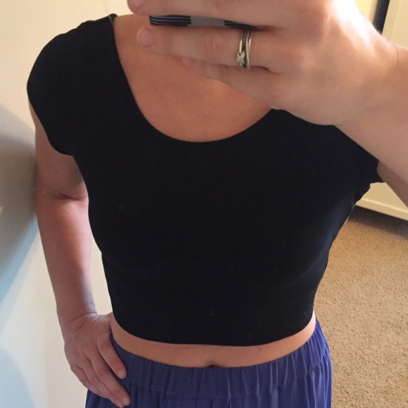 Tobi black crop top