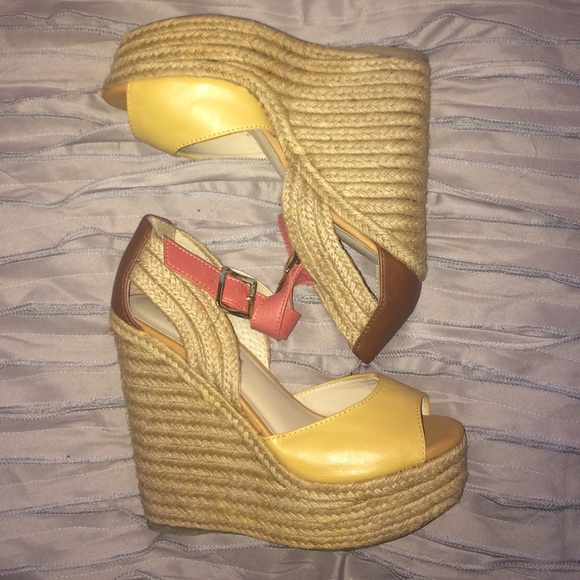 Shoes - Wedges